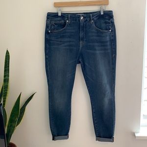 GOOD AMERICAN Good Legs Raw Edge Jeans